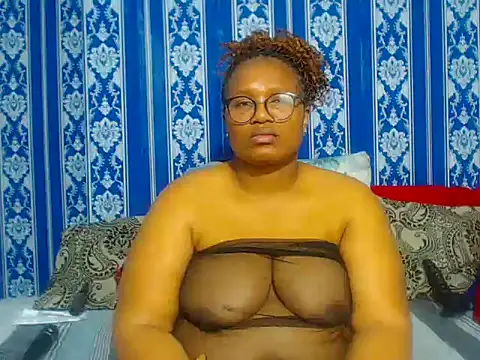 JUICEYLIPS333 online show from 23, 9, 2025