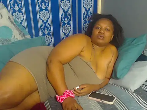 JUICEYLIPS333 online show from 7, 11, 2025