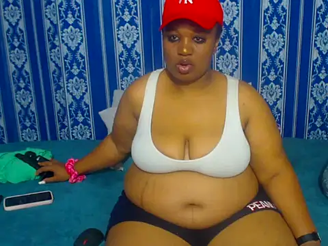 JUICEYLIPS333 online show from 4, 11, 2025