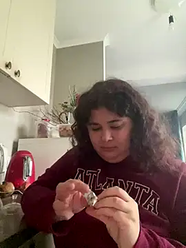 AliceCurlyX online show from 2, 12, 2025