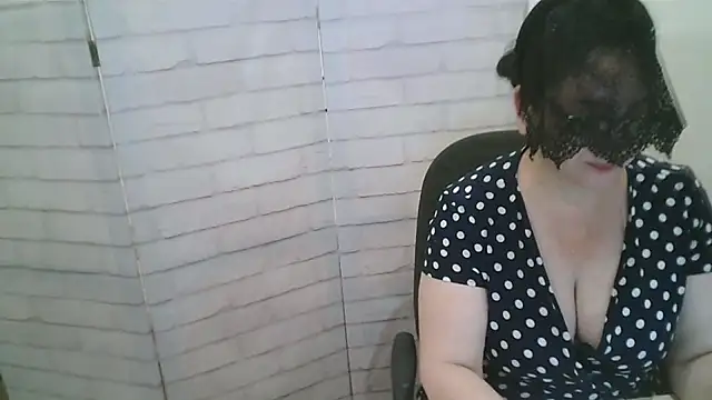 Helen xi  online show from 12, 9, 2025