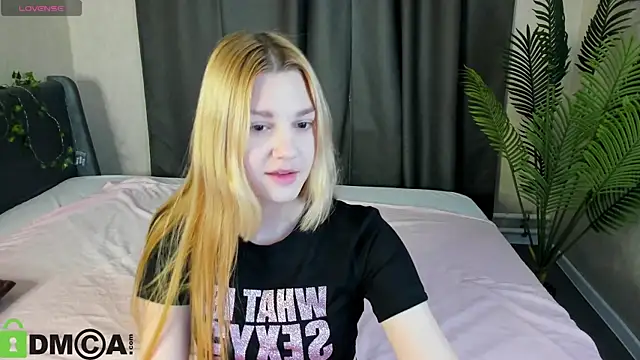 Sylvia Ortiz online show from 7, 11, 2025