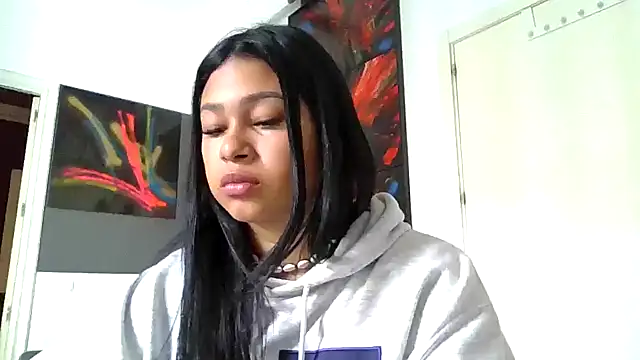 Snapshot of Tigresa23 chatting on 21, 10, 2025 Tigresa23 online show from 21, 10, 2025