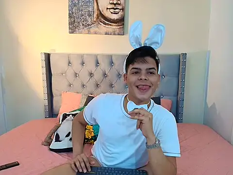 stewart mateo  online show from 13, 10, 2025