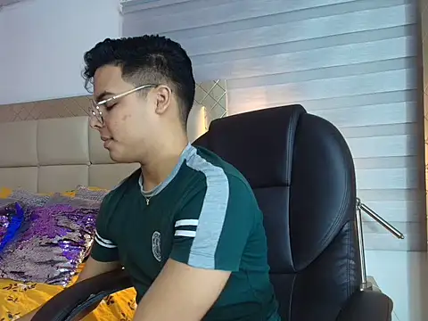 stewart mateo  online show from 13, 11, 2025