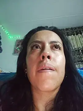 Queen Ashly online show from 2, 12, 2025