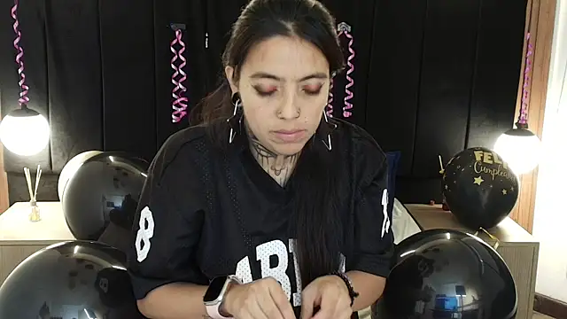 LiaMonroee  online show from 24, 3, 2026