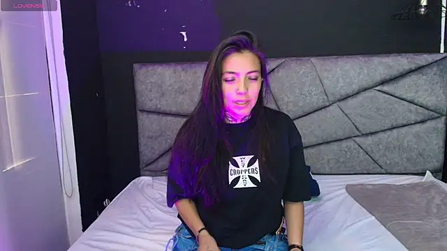 LiaMonroee  online show from 22, 10, 2025