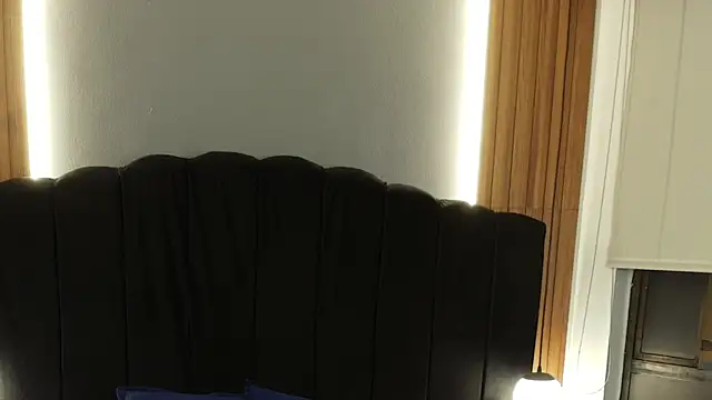 LiaMonroee  online show from 23, 3, 2026