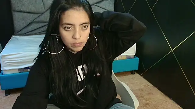 LiaMonroee  online show from 21, 11, 2025