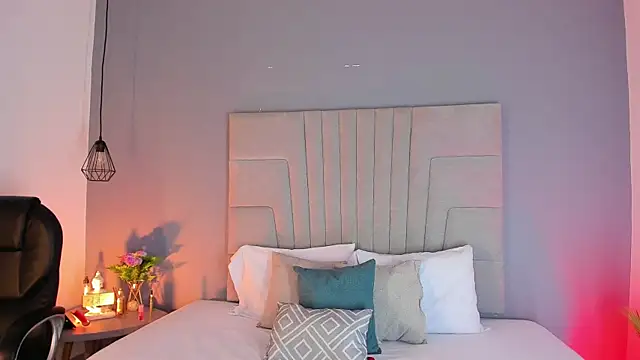 sophie rojas online show from 24, 2, 2026