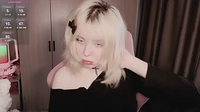 Snapshot of RileyVice chatting on 15, 7, 2026 RileyVice online show from 15, 7, 2026