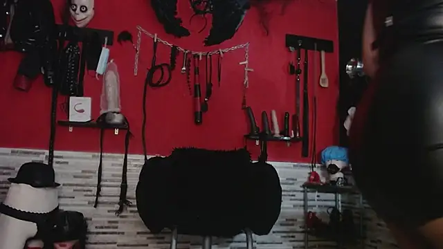 Miss Mirandaa online show from 9, 1, 2026