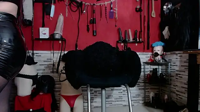 Miss Mirandaa online show from 15, 2, 2026