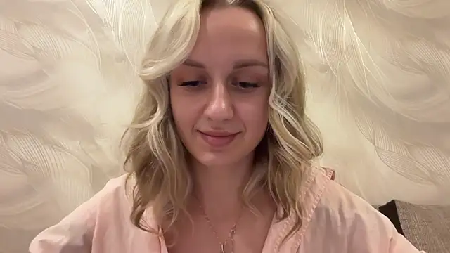 AdeleEverhart online show from 2, 12, 2025