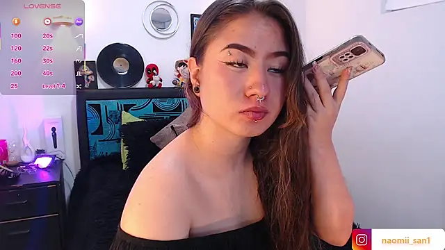 naomii san online show from 10, 9, 2025