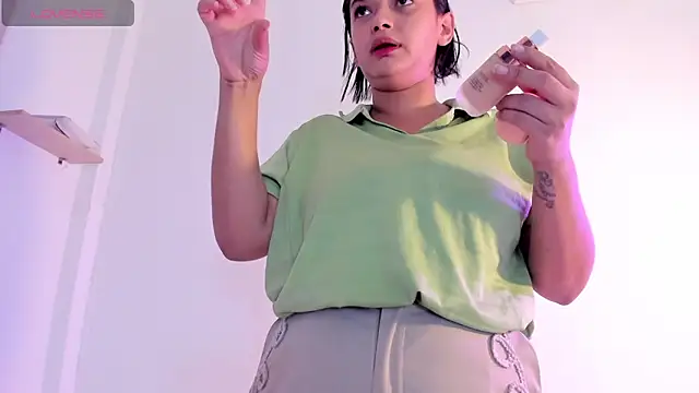 Gabrielaa Miller  online show from 20, 11, 2025