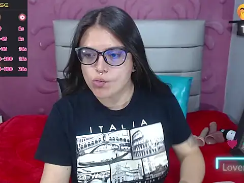 Snapshot of Cailing_Zu chatting on 28, 11, 2025 Cailing Zu online show from 28, 11, 2025