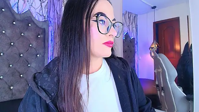 Snapshot of Zami_Escobar_of chatting on 14, 11, 2025 Zami Escobar of online show from 14, 11, 2025