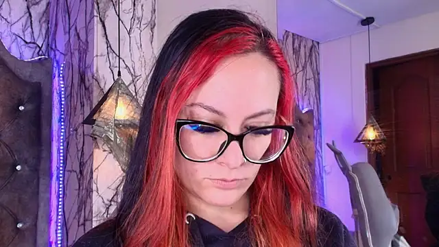 Zami Escobar of online show from 25, 2, 2026