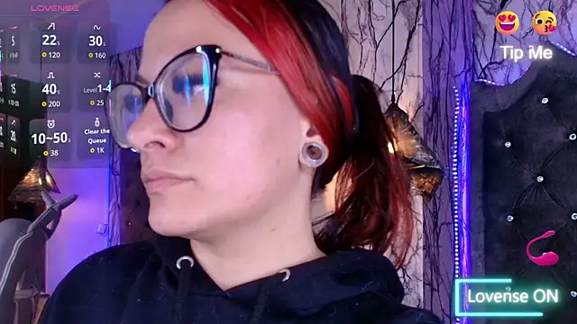 Zami Escobar of online show from 2, 4, 2026