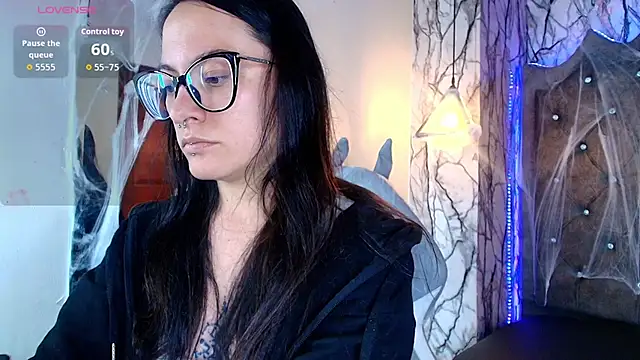 Snapshot of Zami_Escobar_of chatting on 20, 10, 2025 Zami Escobar of online show from 20, 10, 2025