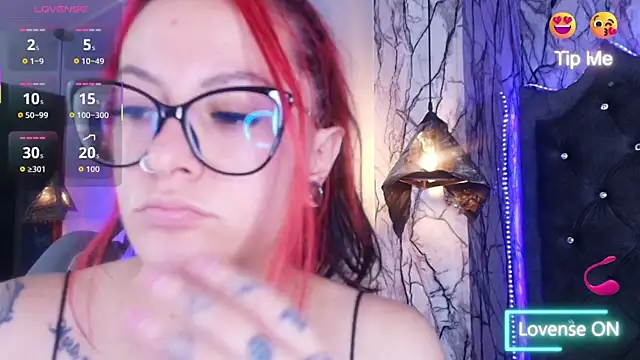 Zami Escobar of online show from 26, 3, 2026