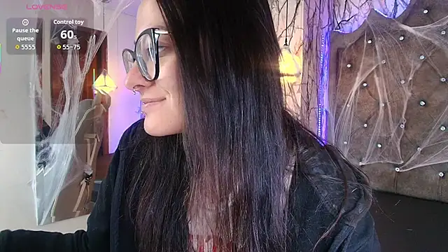 Snapshot of Zami_Escobar_of chatting on 6, 11, 2025 Zami Escobar of online show from 6, 11, 2025