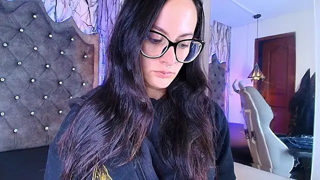 Snapshot of Zami_Escobar_of chatting on 15, 11, 2025 Zami Escobar of online show from 15, 11, 2025