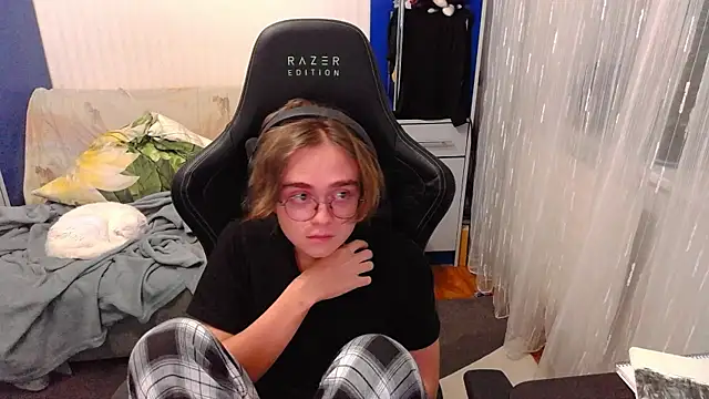 Twinchik online show from 4, 10, 2025