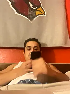 Snapshot of latindaddy69 chatting on 22, 10, 2025 latindaddy69 online show from 22, 10, 2025