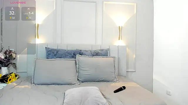 victoria bourne online show from 5, 12, 2025