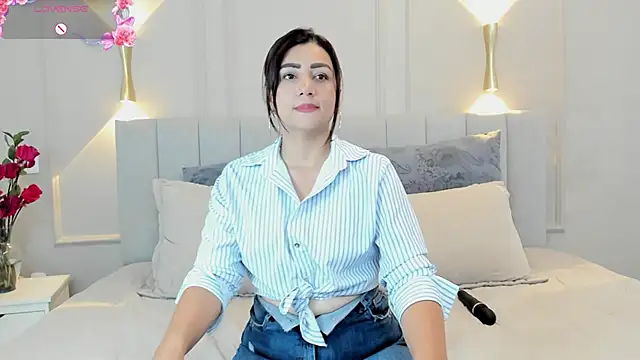 Snapshot of victoria_bourne chatting on 16, 10, 2025 victoria bourne online show from 16, 10, 2025