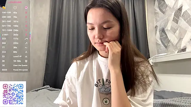 KiraVelvet online show from 16, 11, 2025