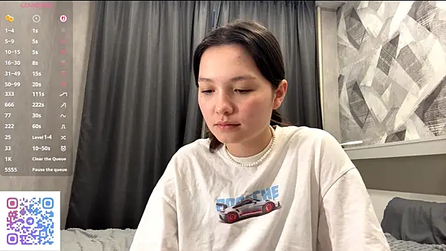 KiraVelvet online show from 21, 11, 2025