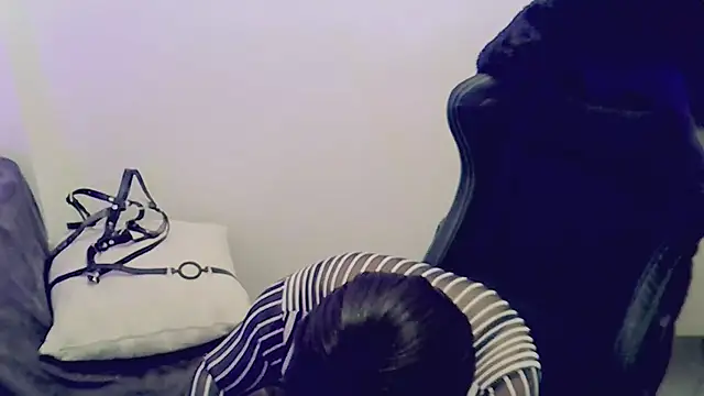 Snapshot of Morgane818181 chatting on 14, 3, 2026 Morgane818181 online show from 14, 3, 2026