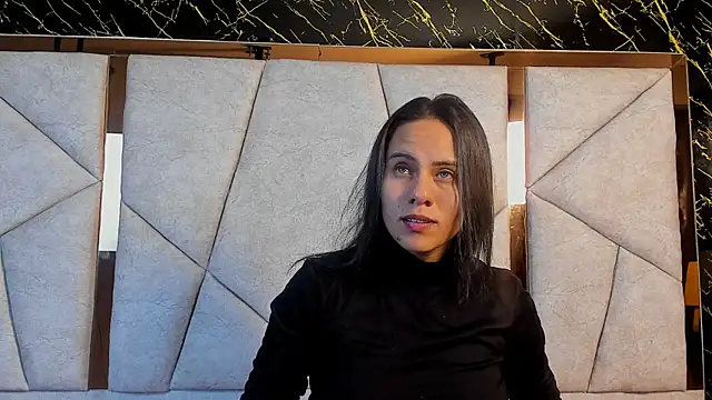Maddy-Johnson- online show from 10, 9, 2025