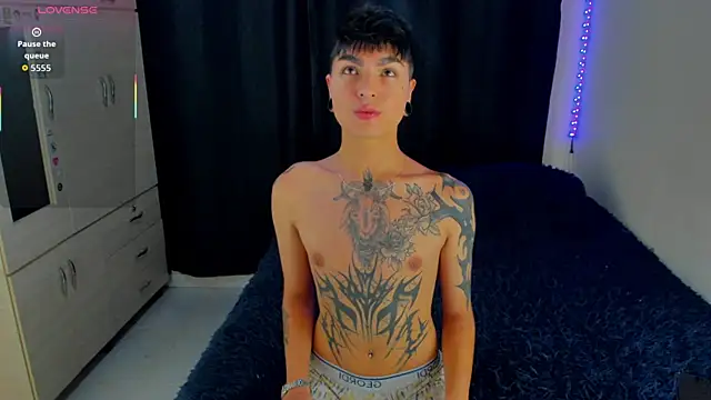 Dark luckyyy online show from 4, 11, 2025