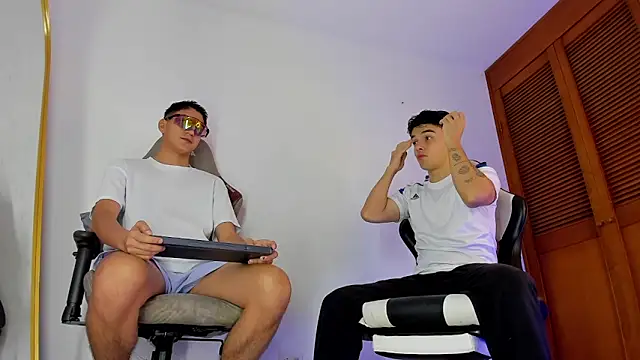 sotooliver3 online show from 18, 3, 2026