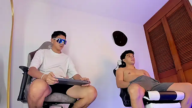 sotooliver3 online show from 12, 11, 2025