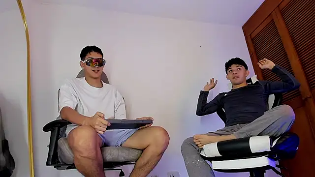 sotooliver3 online show from 13, 2, 2026