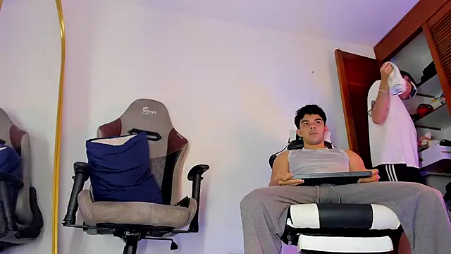 sotooliver3 online show from 24, 10, 2025