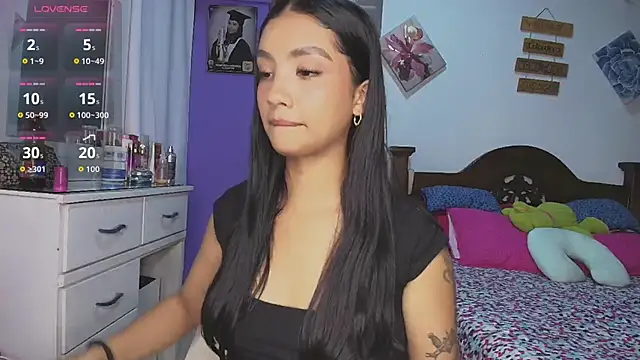 mia yireth online show from 22, 11, 2025