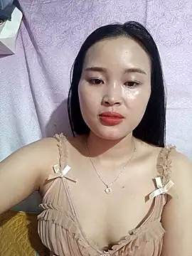 Snapshot of Lili_lovely chatting on 1, 11, 2025 Lili lovely online show from 1, 11, 2025