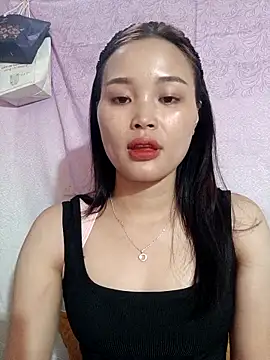 Snapshot of Lili_lovely chatting on 9, 10, 2025 Lili lovely online show from 9, 10, 2025