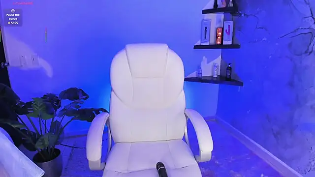 Lilokat  online show from 18, 11, 2025