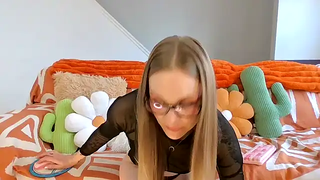 annadelrae444 online show from 24, 4, 2026