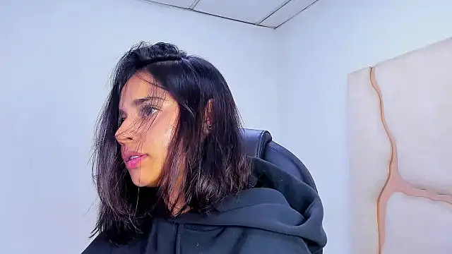 Snapshot of ScarletDoll chatting on 24, 11, 2025 ScarletDoll online show from 24, 11, 2025