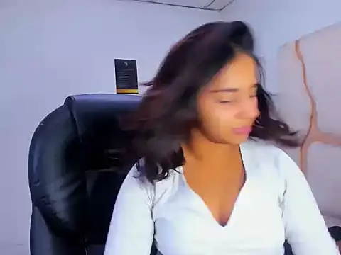 Snapshot of ScarletDoll chatting on 27, 11, 2025 ScarletDoll online show from 27, 11, 2025