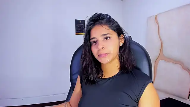 Snapshot of ScarletDoll chatting on 28, 11, 2025 ScarletDoll online show from 28, 11, 2025